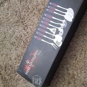 Hell's Kitchen Utensil set